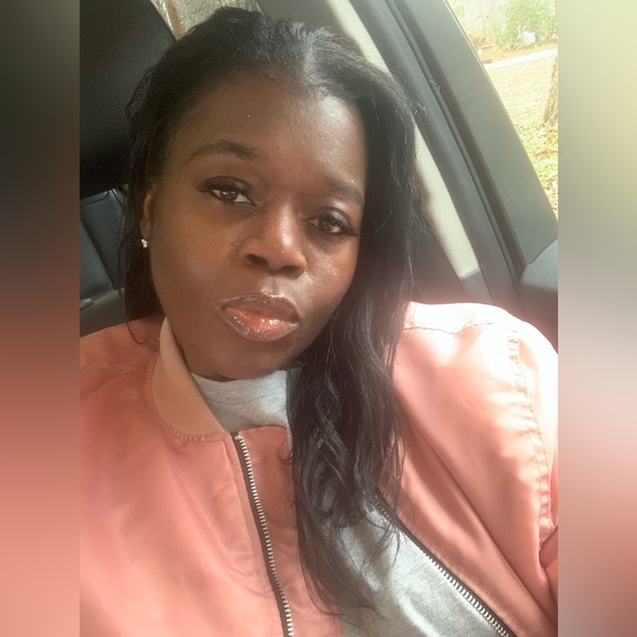 Meet your Posher, Vera - Picture 3 of 4